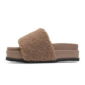 NEW ROAM women's fuzzy stripe stack slider in beige